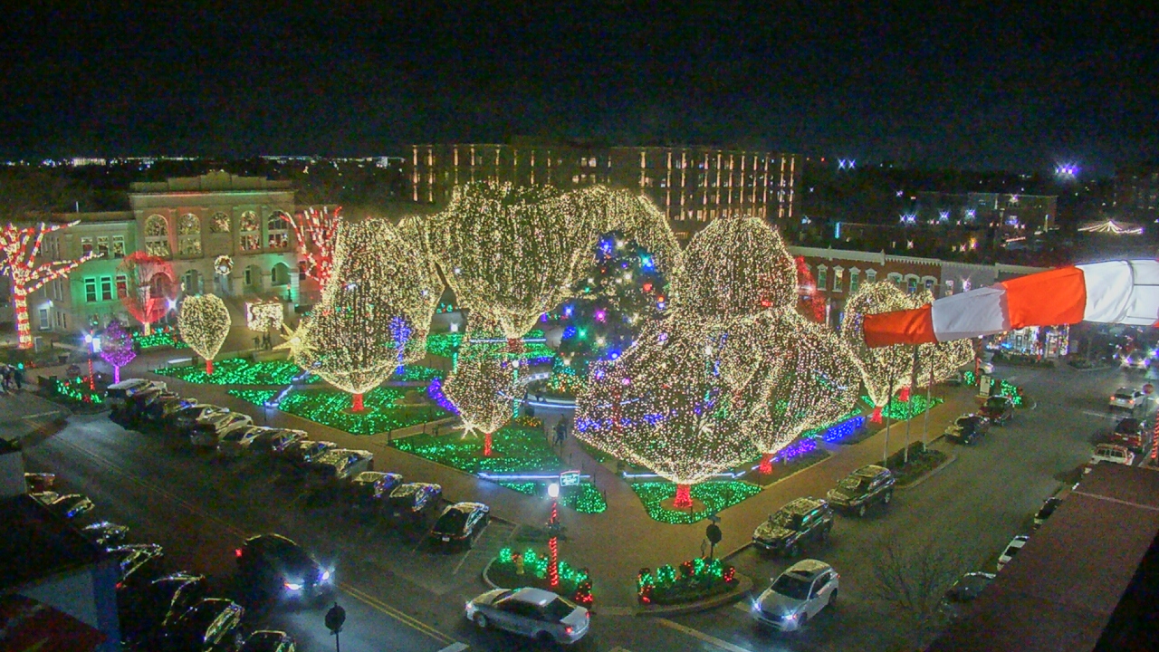 Thumbnail for current weather camera view from Walton�s 5 & 10 in Bentonville, Arkansas