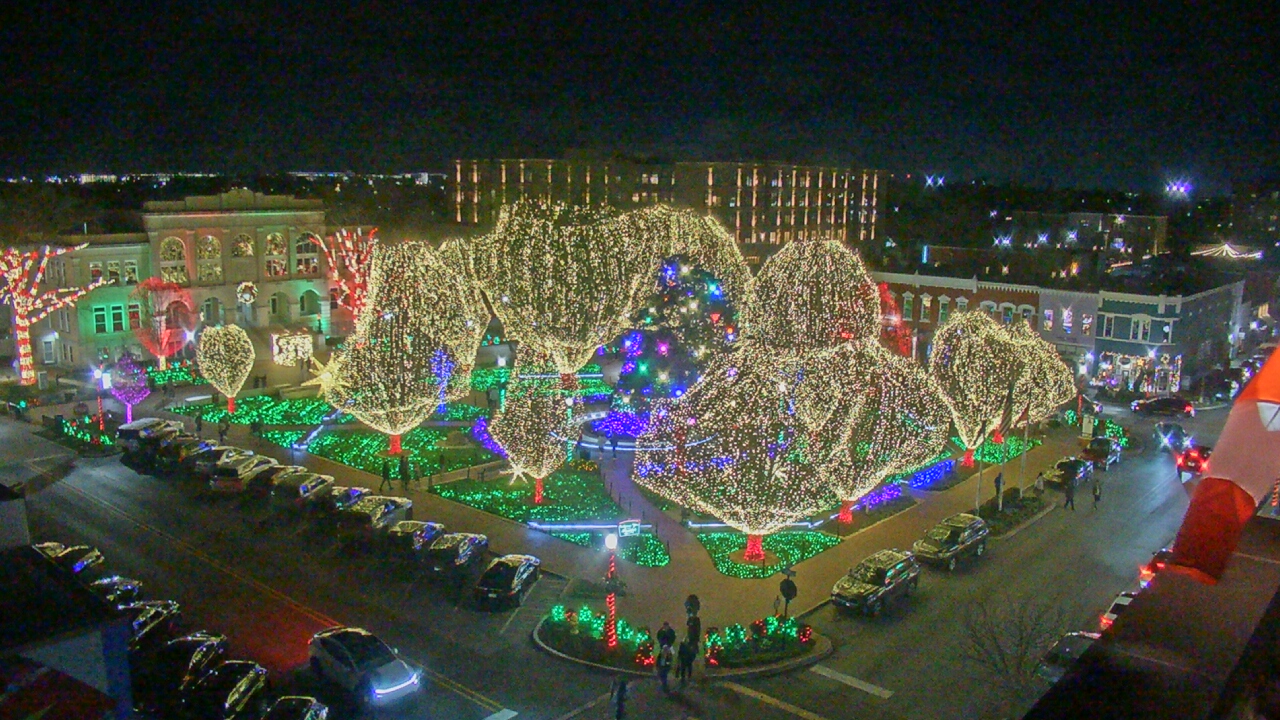 Thumbnail for current weather camera view from Walton�s 5 & 10 in Bentonville, Arkansas