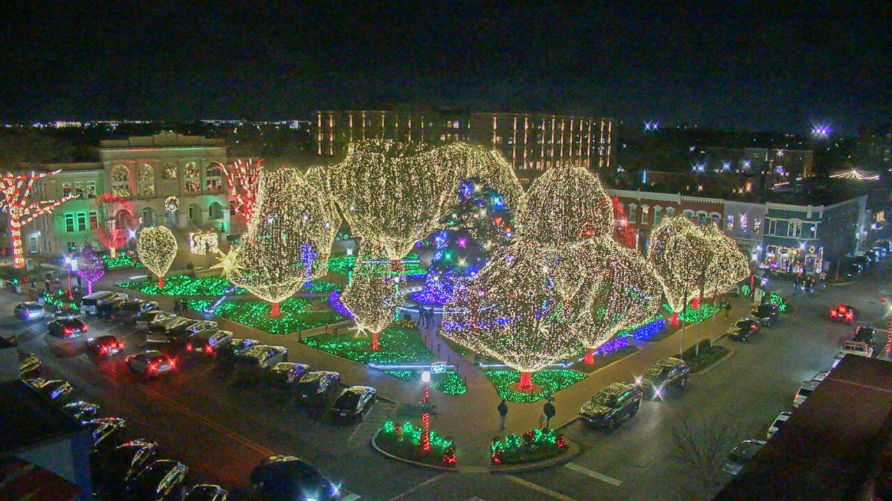 Thumbnail for current weather camera view from Walton�s 5 & 10 in Bentonville, Arkansas