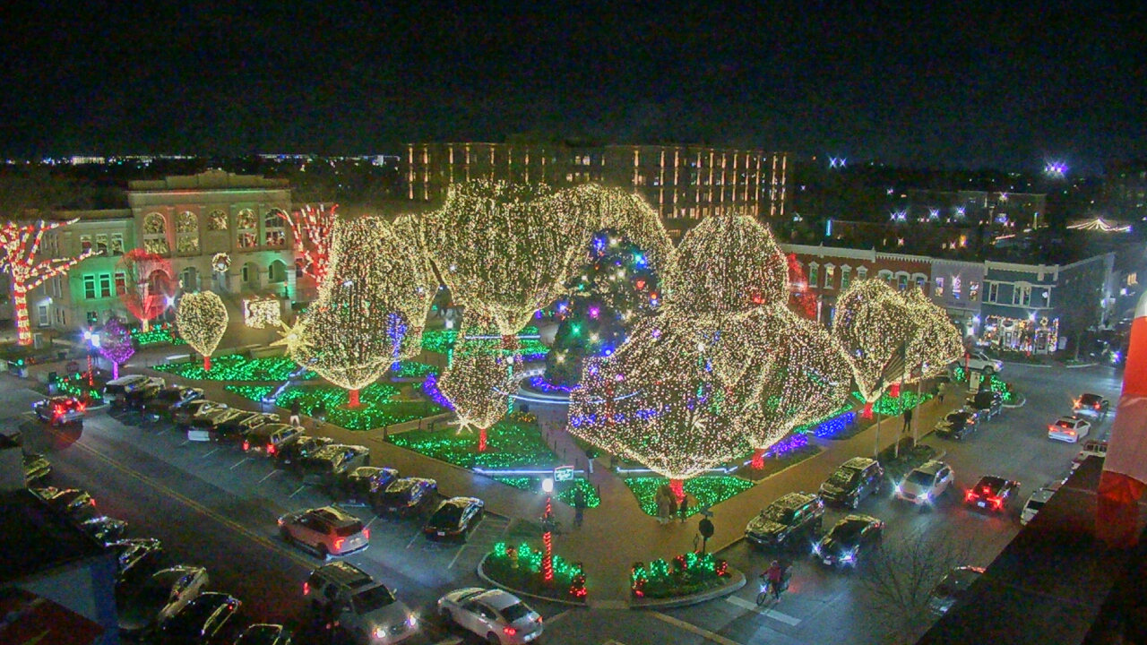 Thumbnail for current weather camera view from Walton�s 5 & 10 in Bentonville, Arkansas