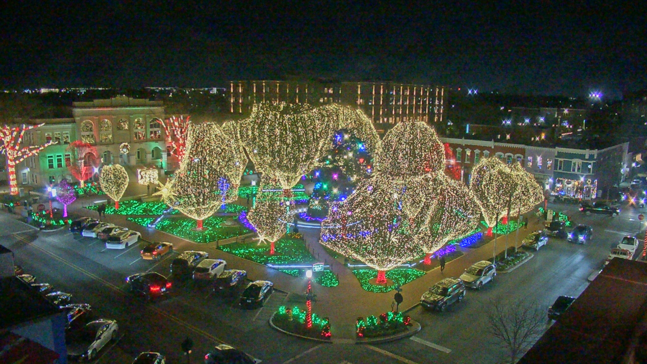 Thumbnail for current weather camera view from Walton�s 5 & 10 in Bentonville, Arkansas