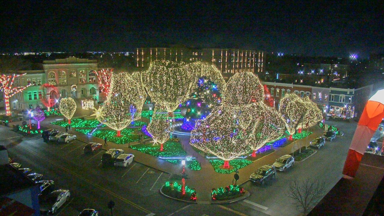 Thumbnail for current weather camera view from Walton�s 5 & 10 in Bentonville, Arkansas