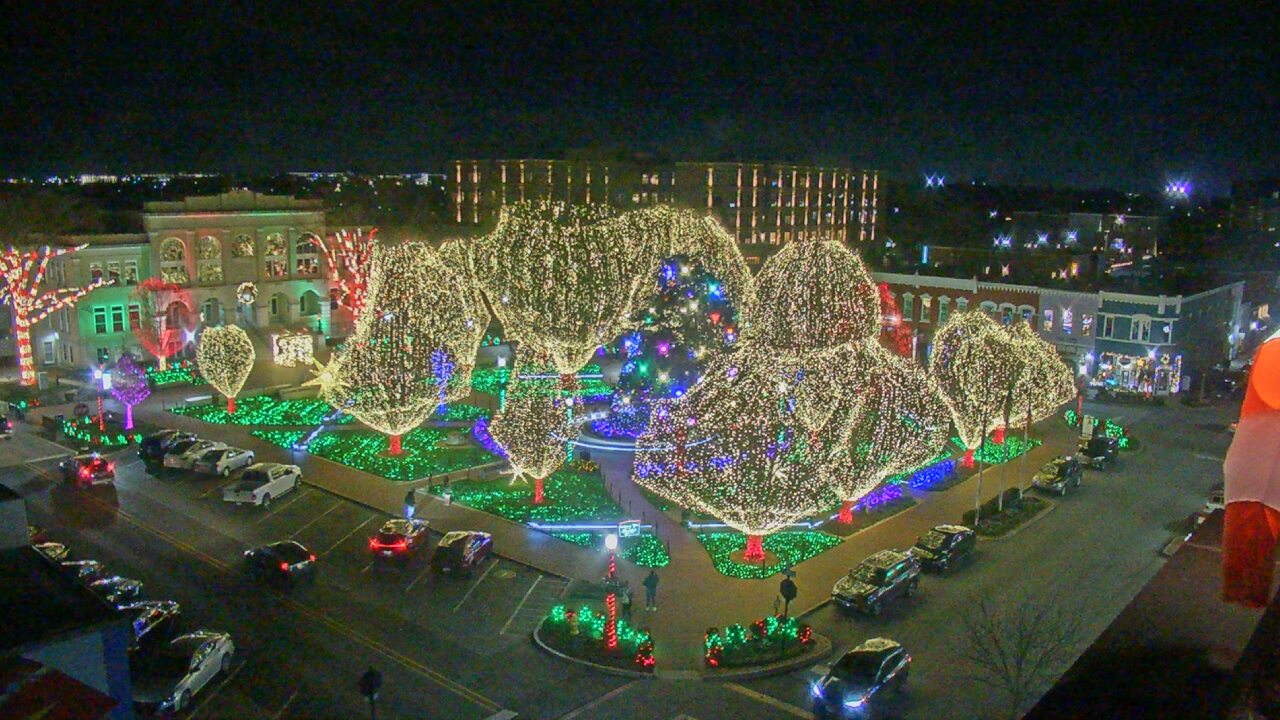 Thumbnail for current weather camera view from Walton�s 5 & 10 in Bentonville, Arkansas