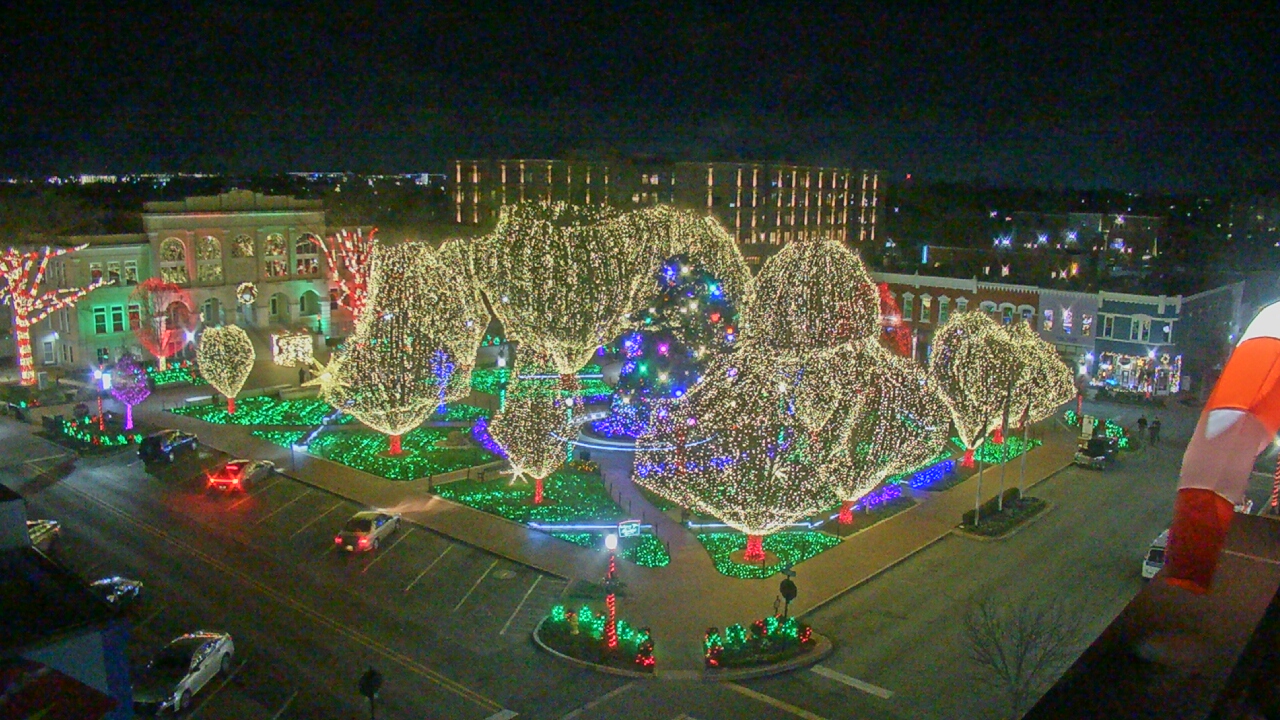 Thumbnail for current weather camera view from Walton�s 5 & 10 in Bentonville, Arkansas