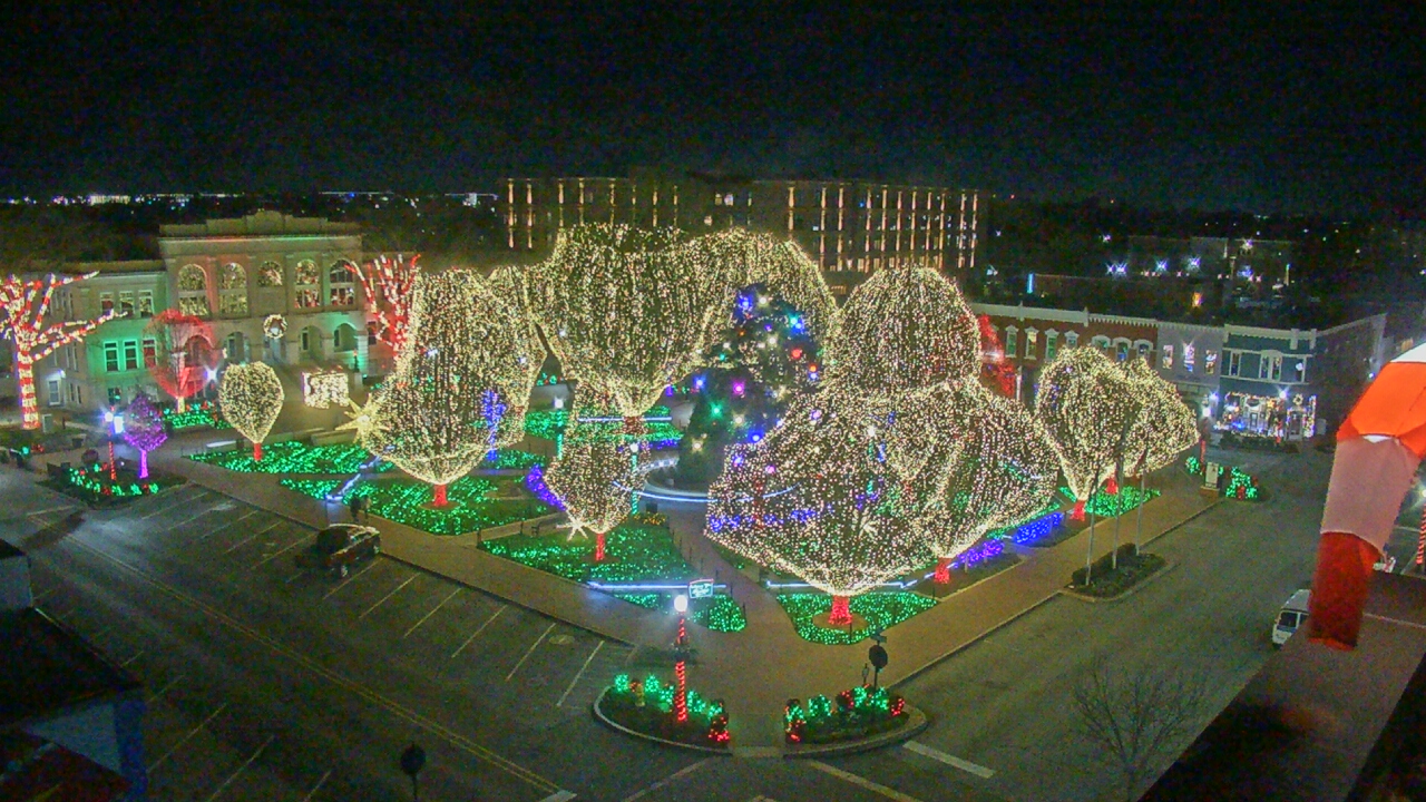 Thumbnail for current weather camera view from Walton�s 5 & 10 in Bentonville, Arkansas