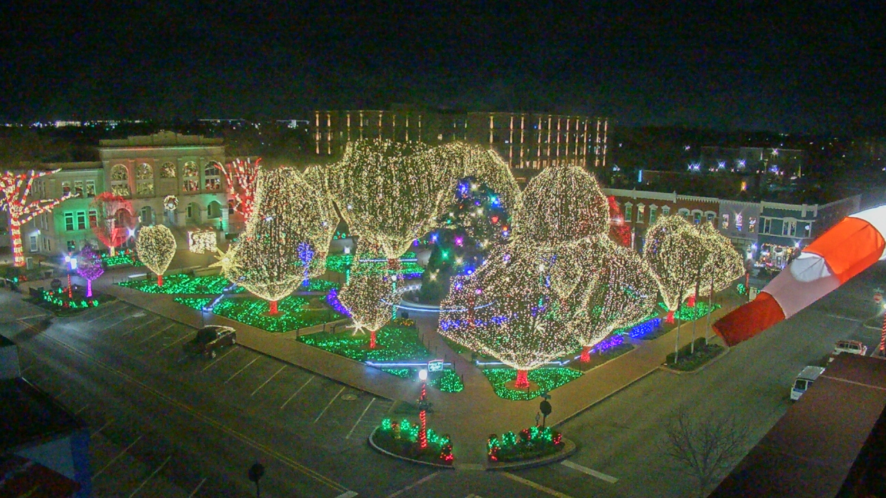 Thumbnail for current weather camera view from Walton�s 5 & 10 in Bentonville, Arkansas