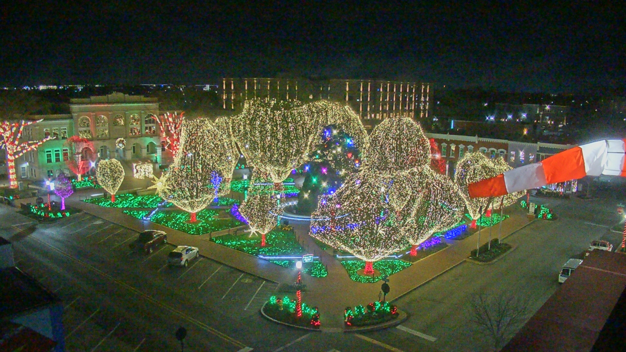 Thumbnail for current weather camera view from Walton�s 5 & 10 in Bentonville, Arkansas