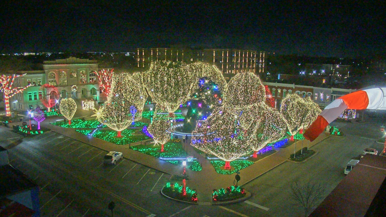 Thumbnail for current weather camera view from Walton�s 5 & 10 in Bentonville, Arkansas