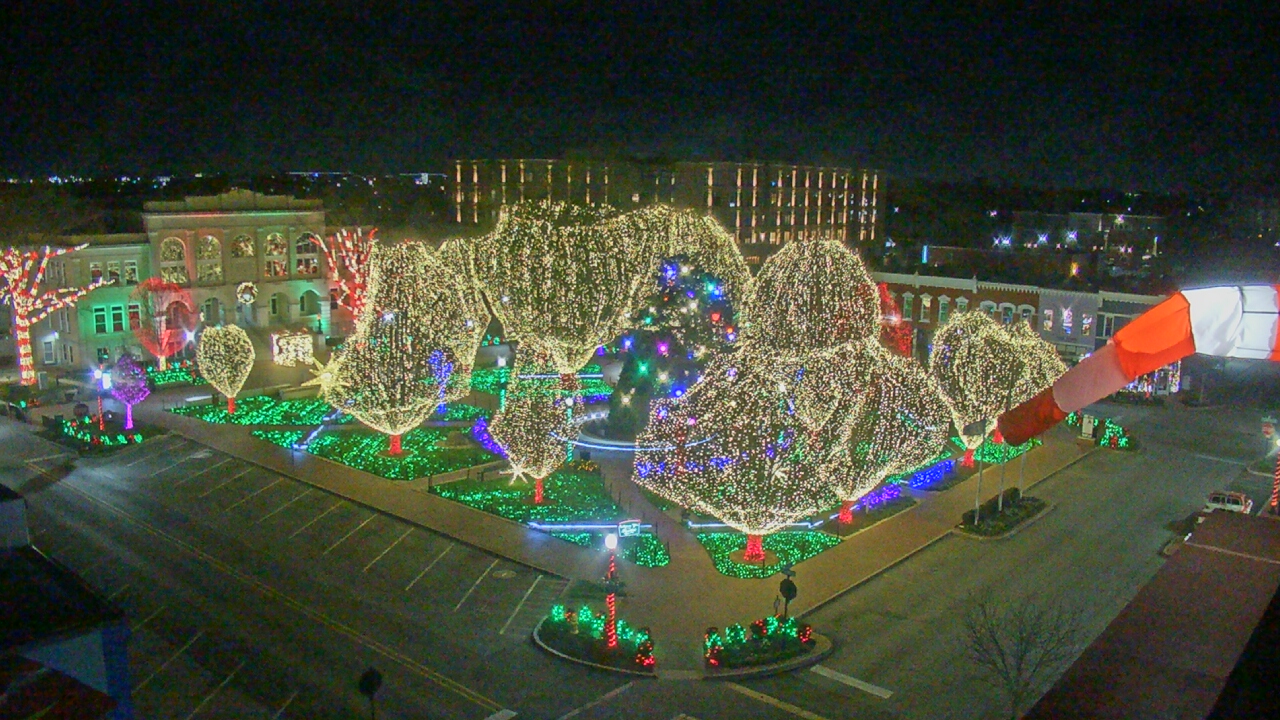 Thumbnail for current weather camera view from Walton�s 5 & 10 in Bentonville, Arkansas