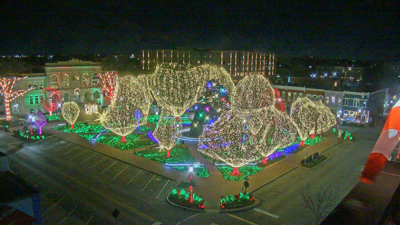 Thumbnail for current weather camera view from Walton�s 5 & 10 in Bentonville, Arkansas