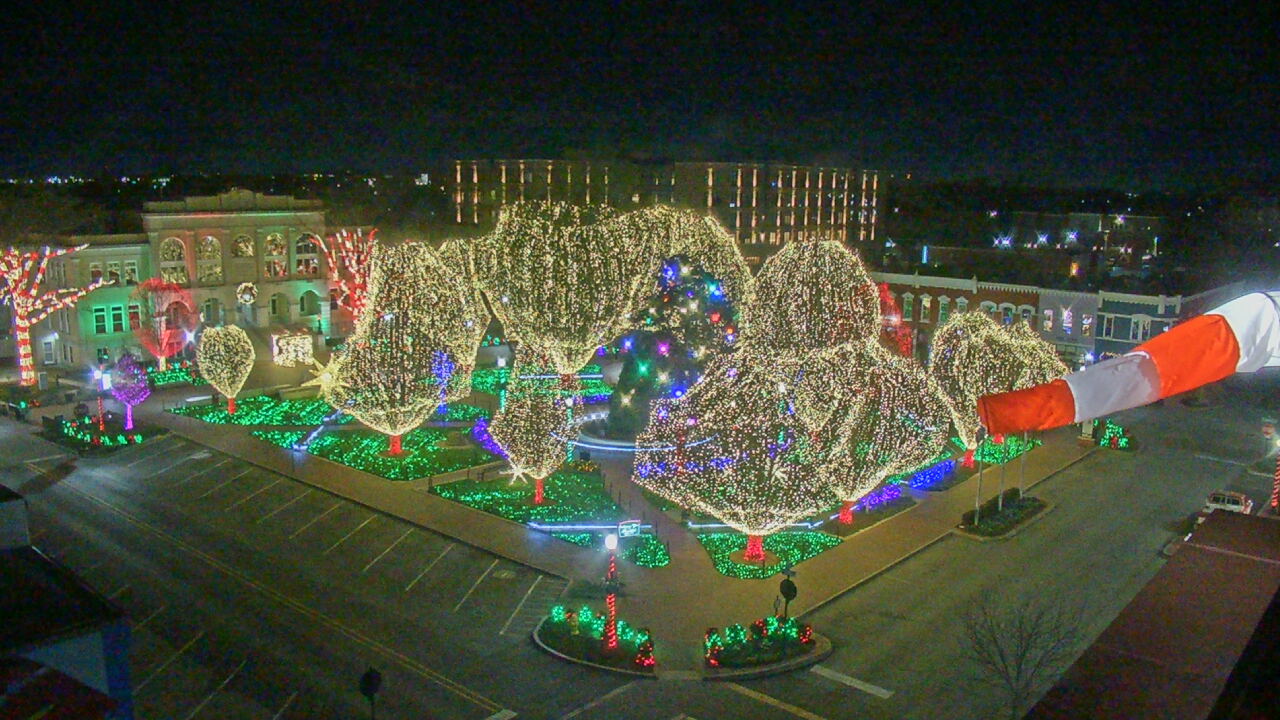 Thumbnail for current weather camera view from Walton�s 5 & 10 in Bentonville, Arkansas