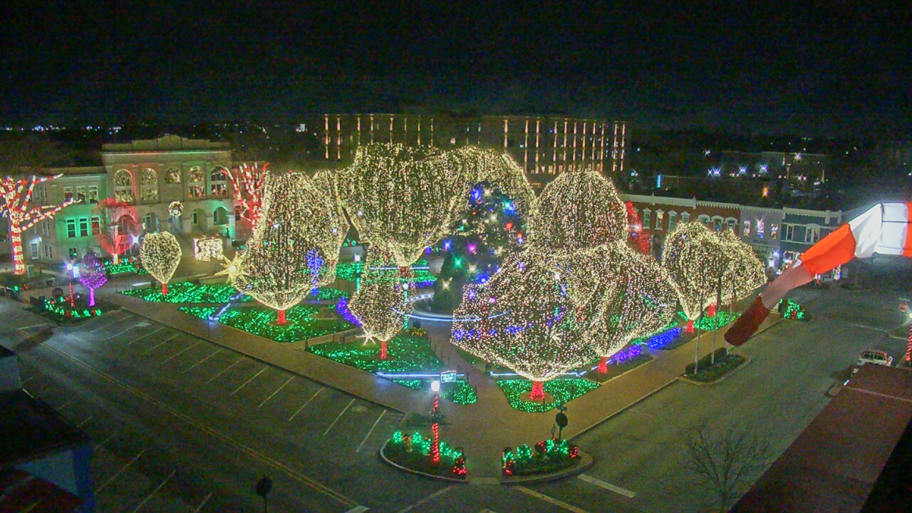 Thumbnail for current weather camera view from Walton�s 5 & 10 in Bentonville, Arkansas