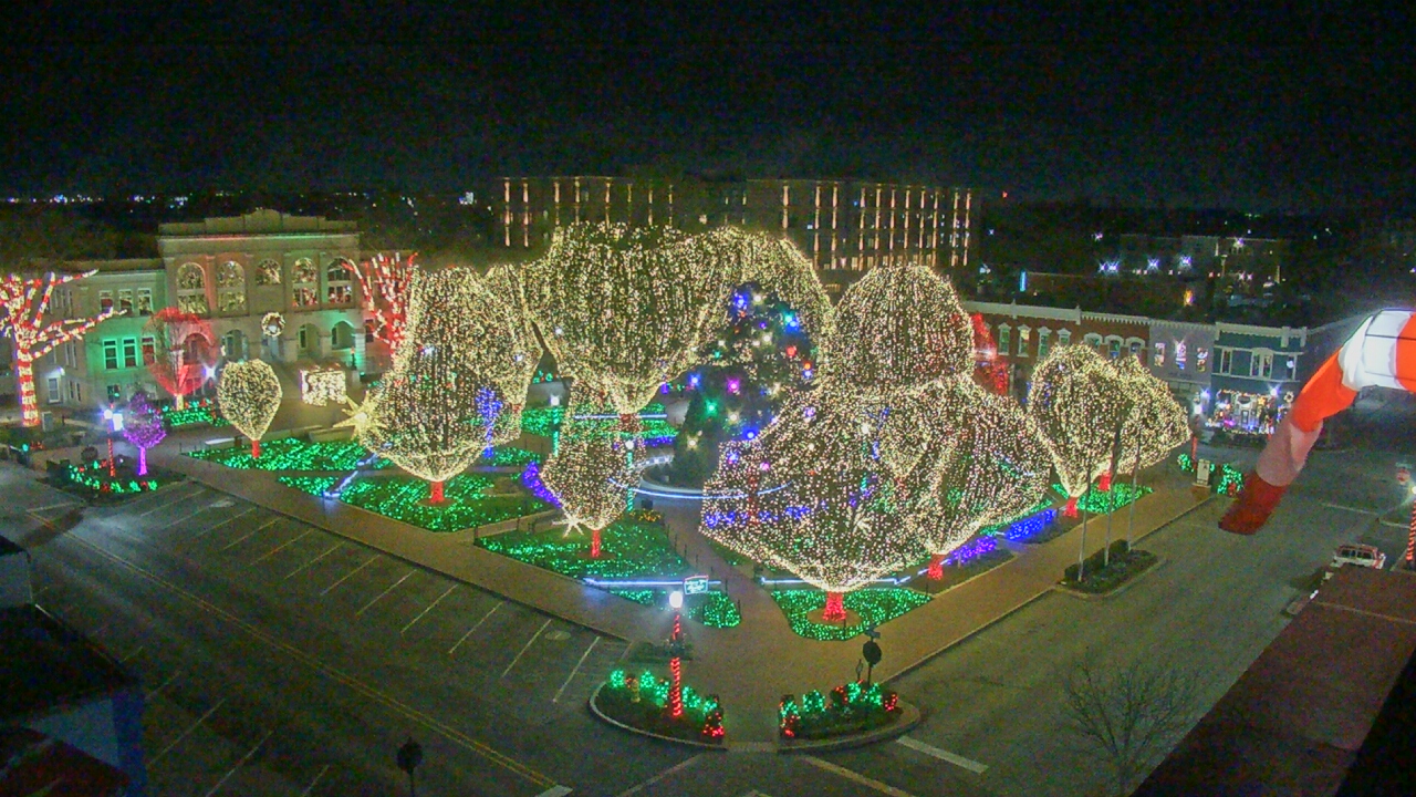 Thumbnail for current weather camera view from Walton�s 5 & 10 in Bentonville, Arkansas