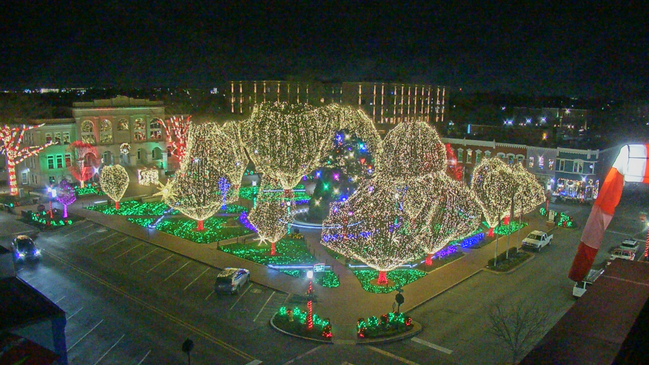 Thumbnail for current weather camera view from Walton�s 5 & 10 in Bentonville, Arkansas