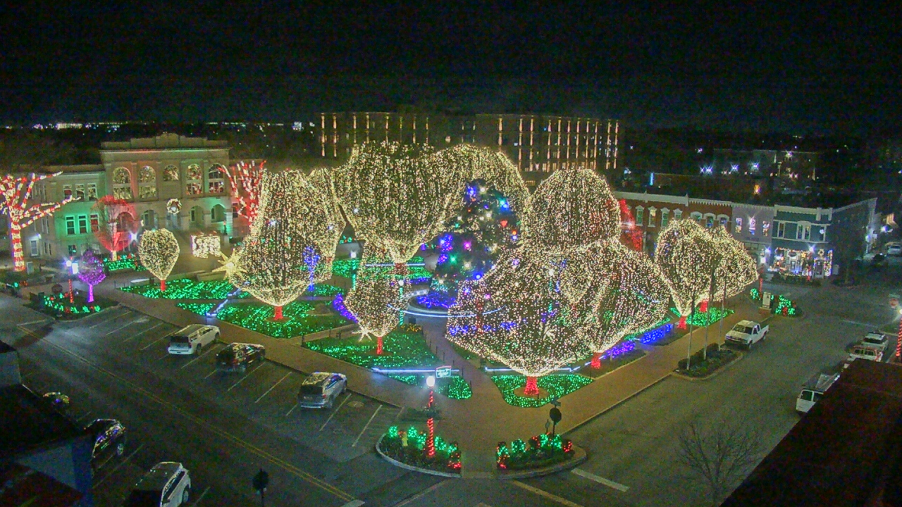 Thumbnail for current weather camera view from Walton�s 5 & 10 in Bentonville, Arkansas