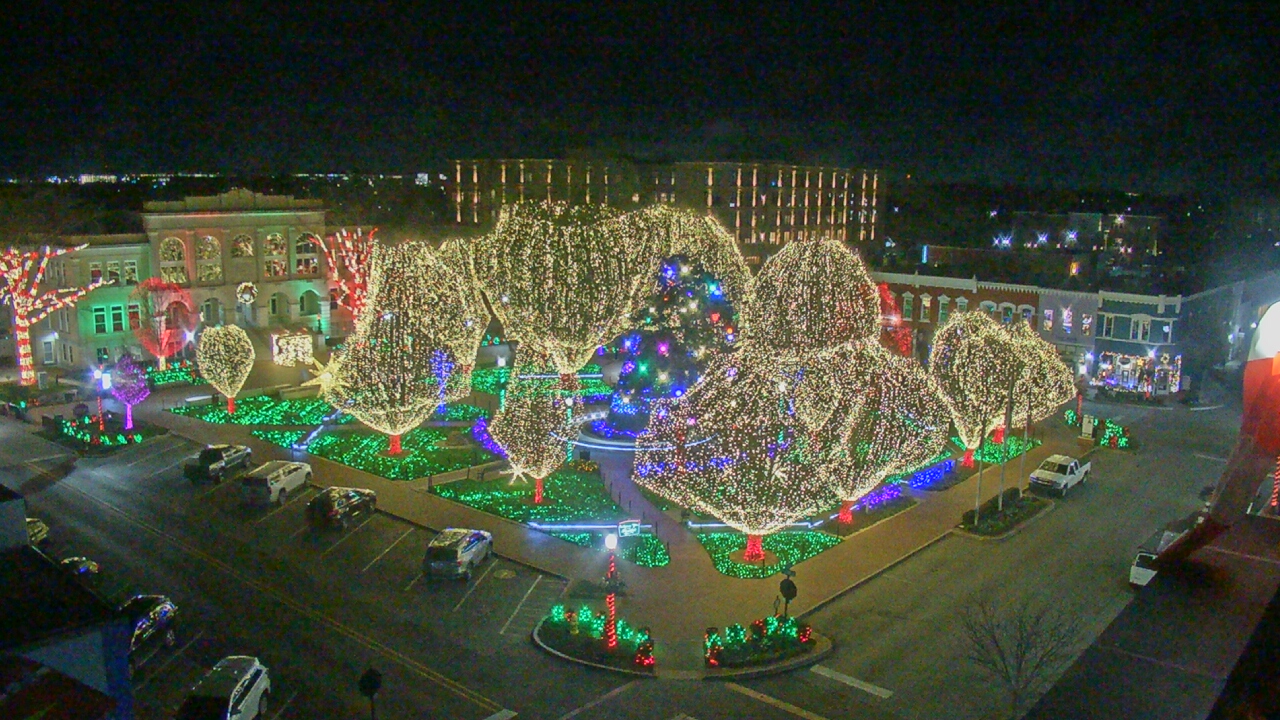 Thumbnail for current weather camera view from Walton�s 5 & 10 in Bentonville, Arkansas