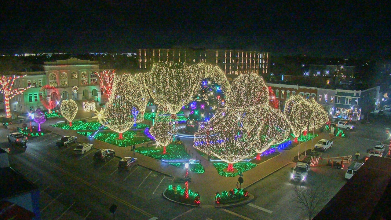 Thumbnail for current weather camera view from Walton�s 5 & 10 in Bentonville, Arkansas