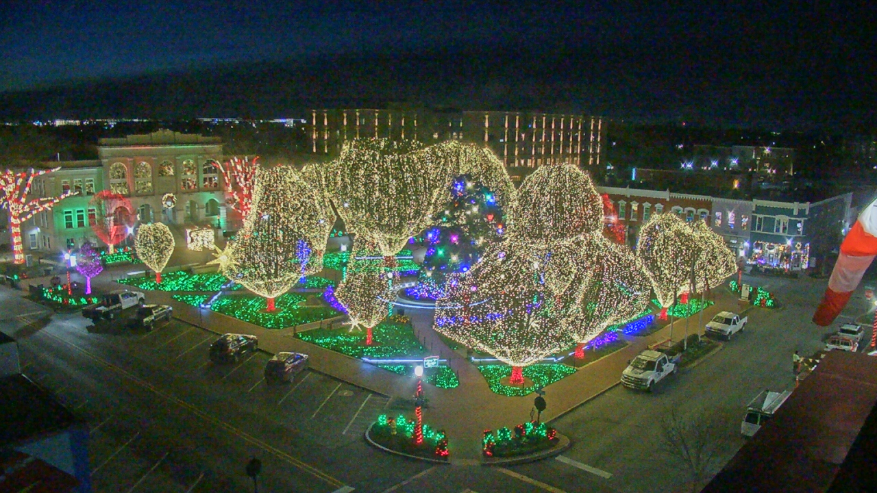 Thumbnail for current weather camera view from Walton�s 5 & 10 in Bentonville, Arkansas