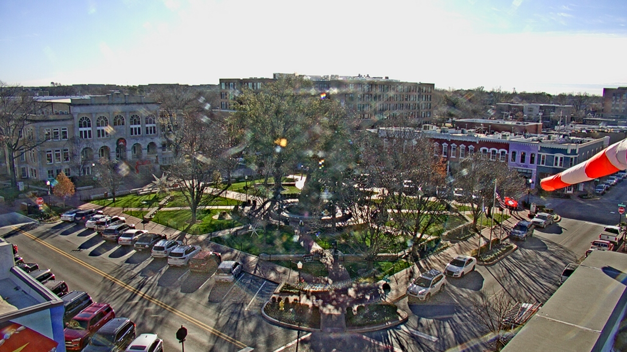 Thumbnail for current weather camera view from Walton�s 5 & 10 in Bentonville, Arkansas