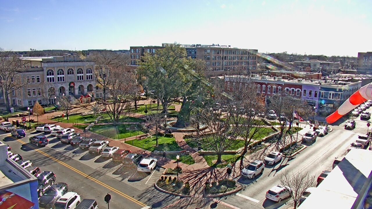 Thumbnail for current weather camera view from Walton�s 5 & 10 in Bentonville, Arkansas