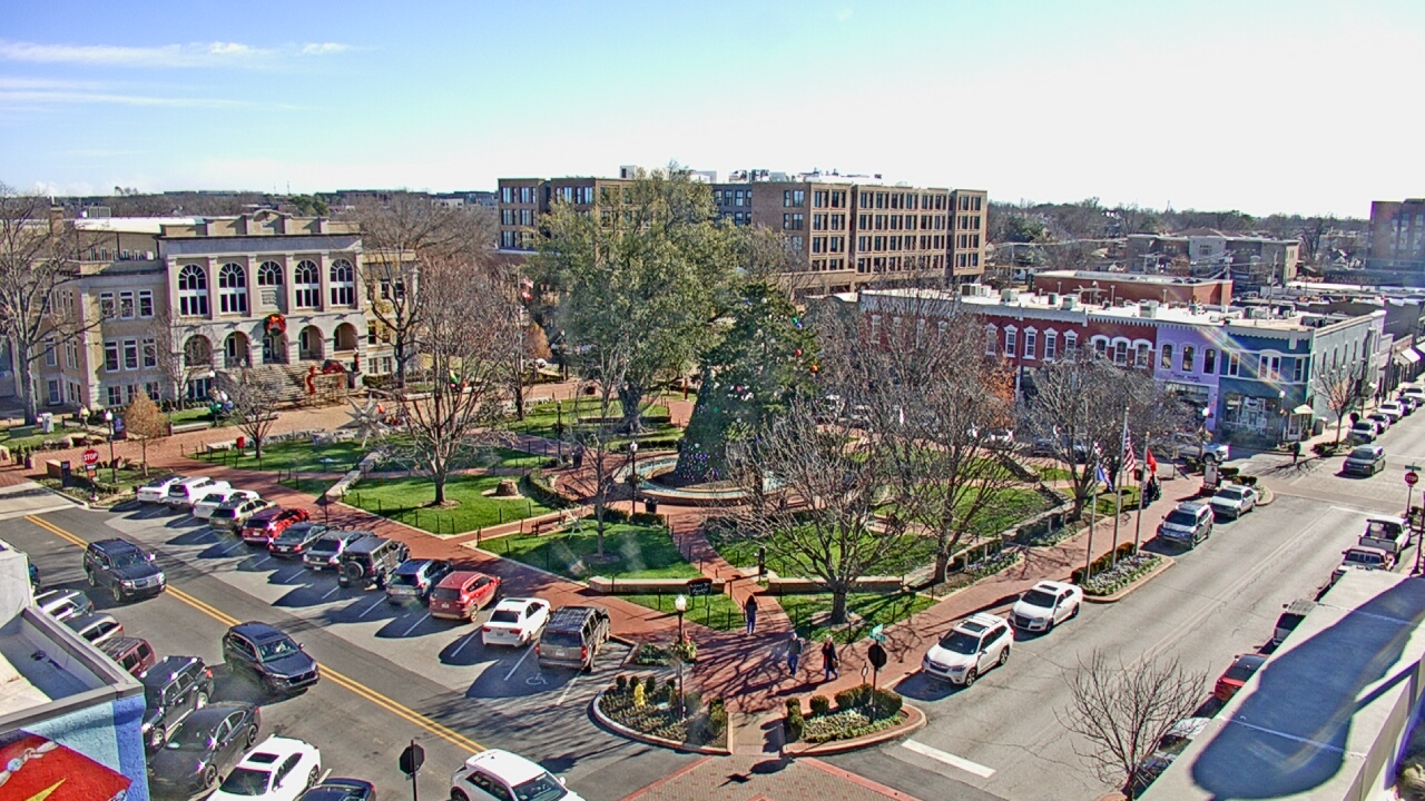 Thumbnail for current weather camera view from Walton�s 5 & 10 in Bentonville, Arkansas