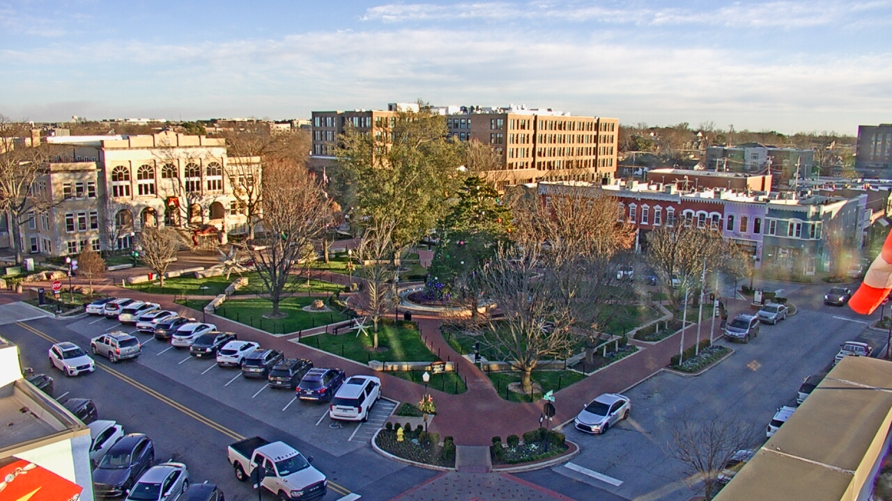Thumbnail for current weather camera view from Walton�s 5 & 10 in Bentonville, Arkansas