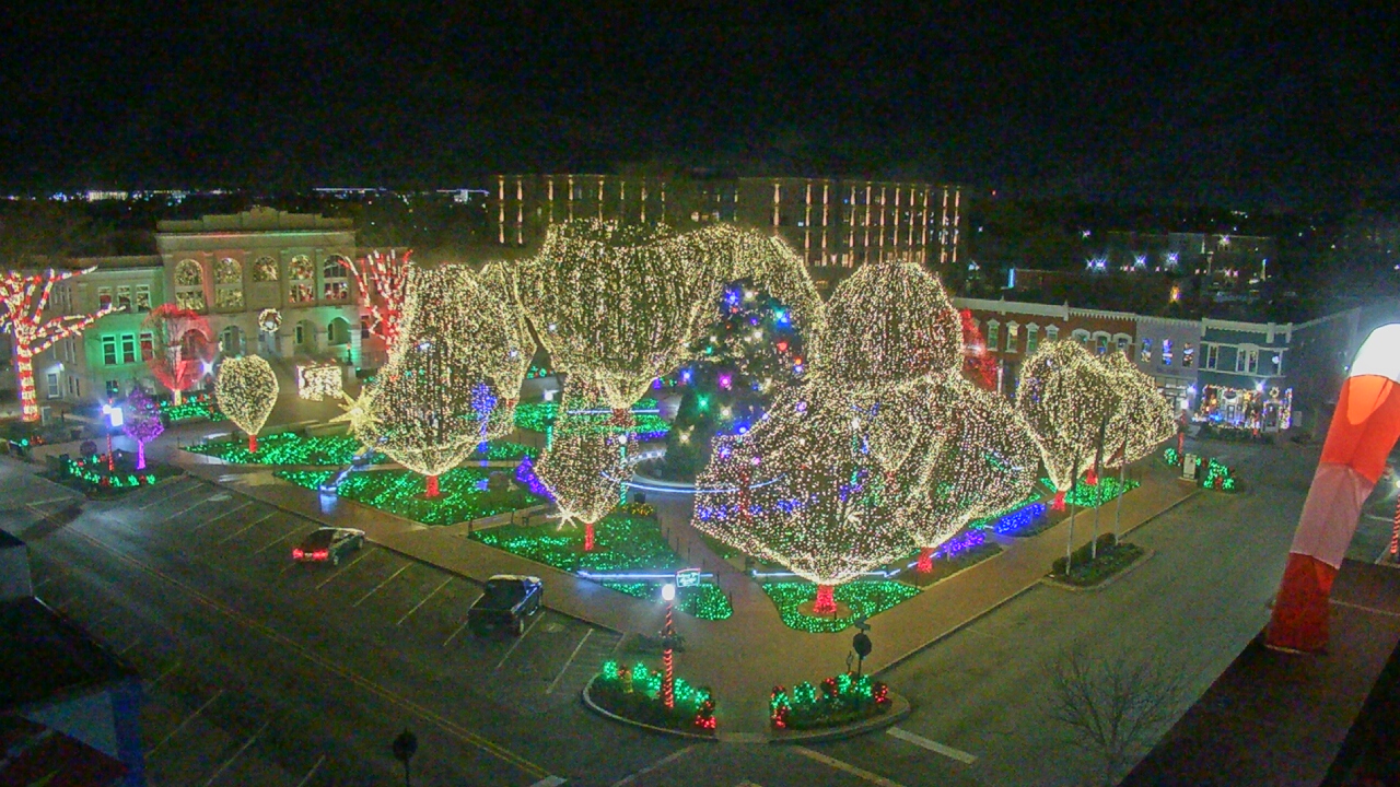 Thumbnail for current weather camera view from Walton�s 5 & 10 in Bentonville, Arkansas