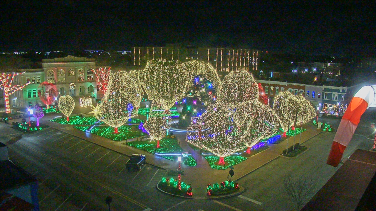 Thumbnail for current weather camera view from Walton�s 5 & 10 in Bentonville, Arkansas