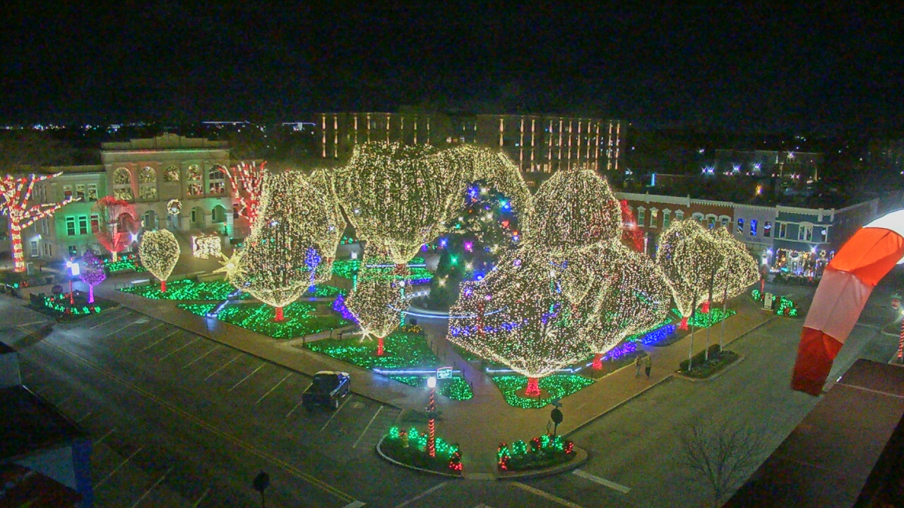 Thumbnail for current weather camera view from Walton�s 5 & 10 in Bentonville, Arkansas