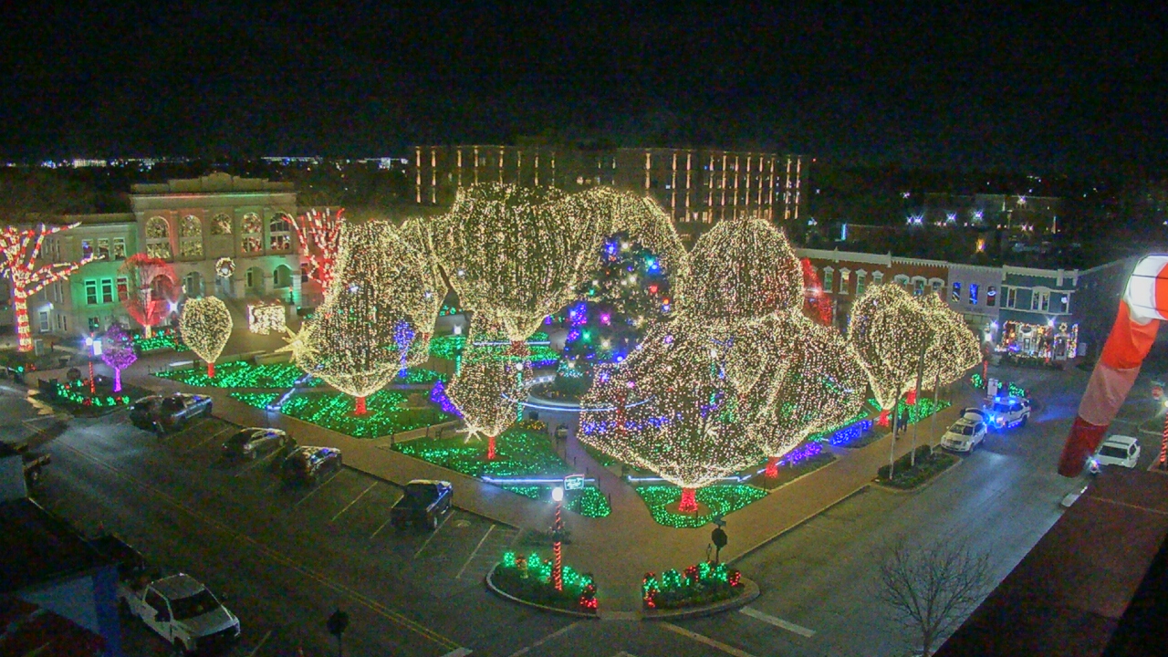 Thumbnail for current weather camera view from Walton�s 5 & 10 in Bentonville, Arkansas