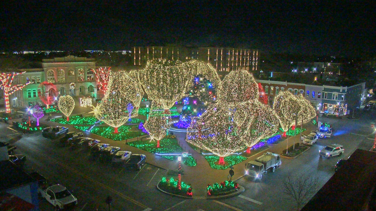 Thumbnail for current weather camera view from Walton�s 5 & 10 in Bentonville, Arkansas