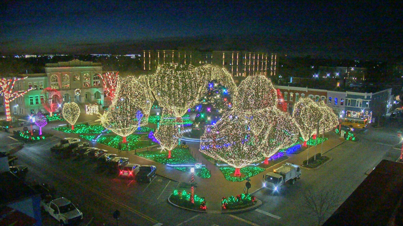 Thumbnail for current weather camera view from Walton�s 5 & 10 in Bentonville, Arkansas