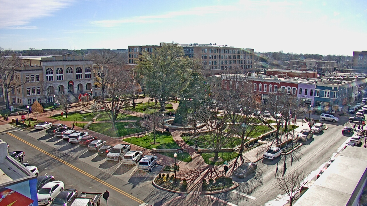 Thumbnail for current weather camera view from Walton�s 5 & 10 in Bentonville, Arkansas