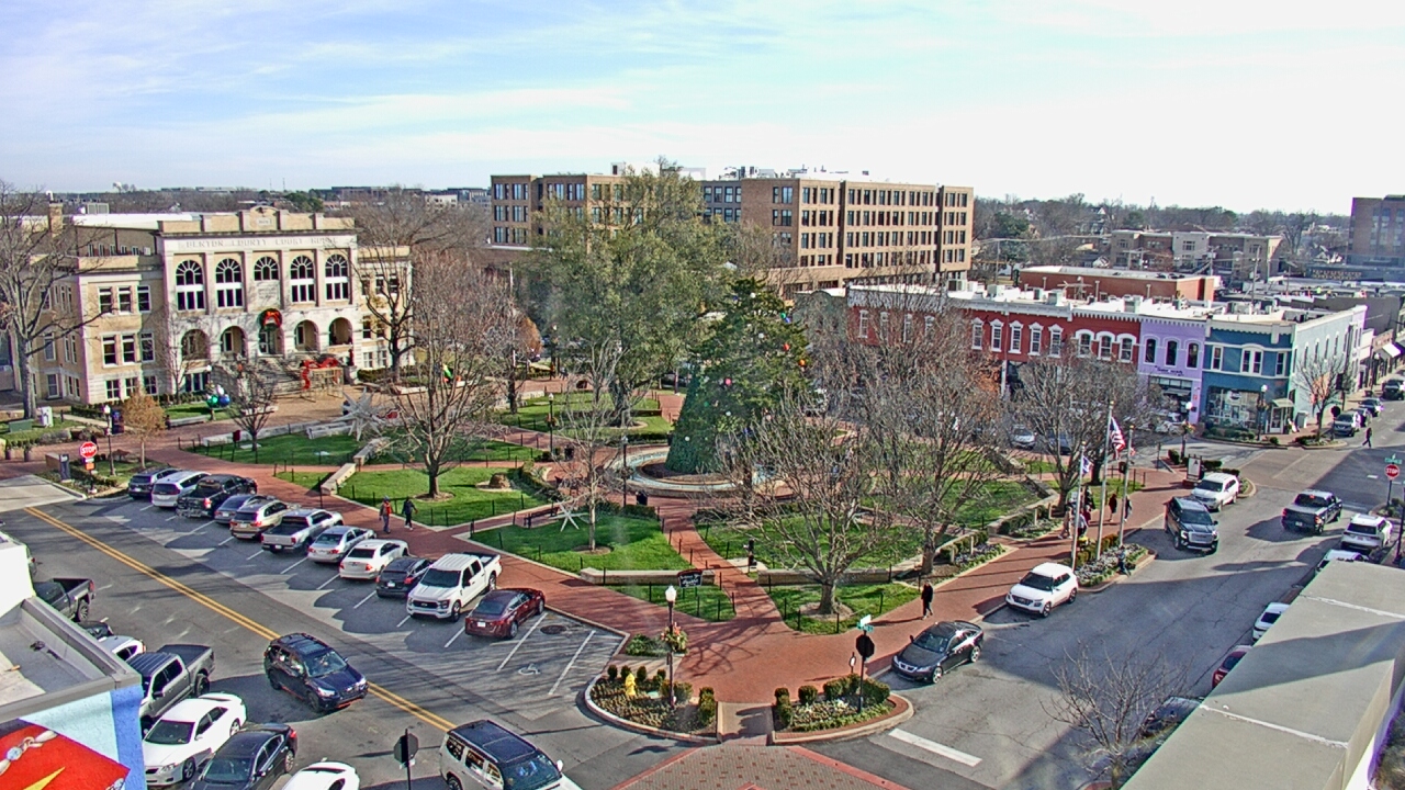 Thumbnail for current weather camera view from Walton�s 5 & 10 in Bentonville, Arkansas