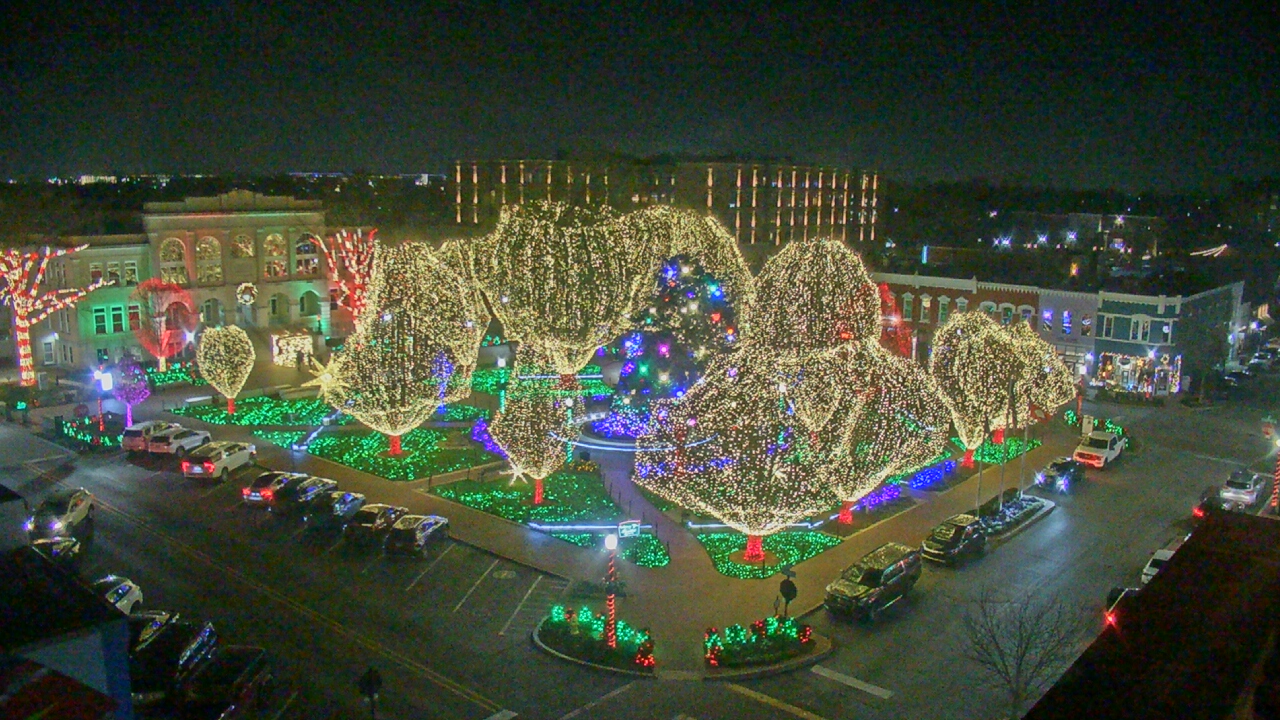 Thumbnail for current weather camera view from Walton�s 5 & 10 in Bentonville, Arkansas