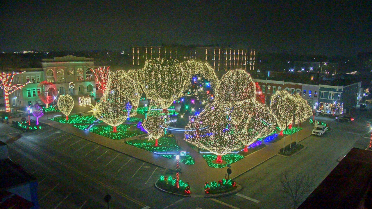 Thumbnail for current weather camera view from Walton�s 5 & 10 in Bentonville, Arkansas