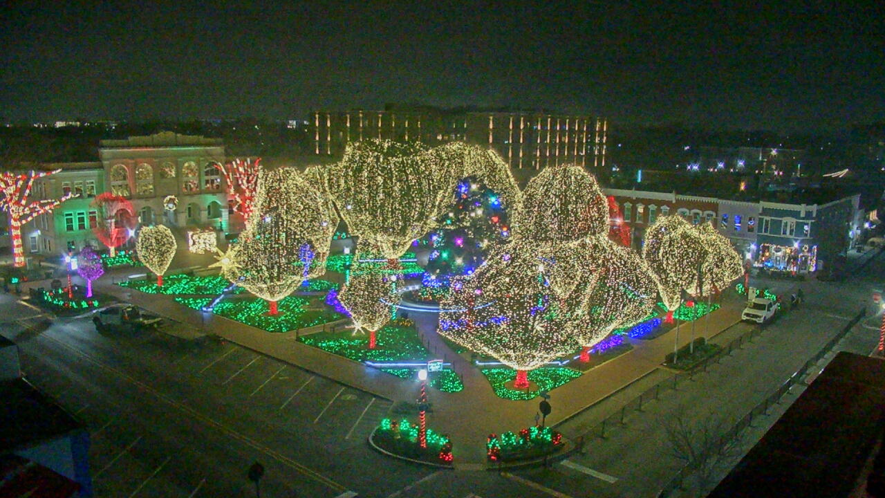 Thumbnail for current weather camera view from Walton�s 5 & 10 in Bentonville, Arkansas