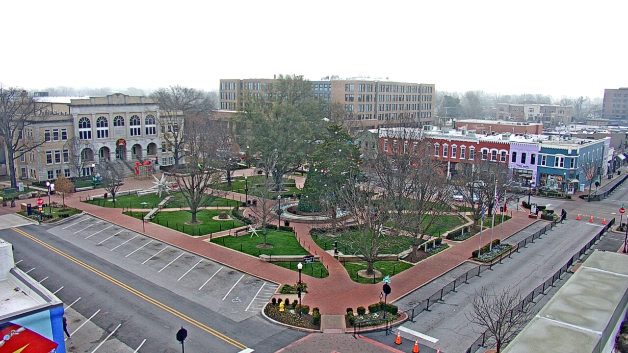 Thumbnail for current weather camera view from Walton�s 5 & 10 in Bentonville, Arkansas