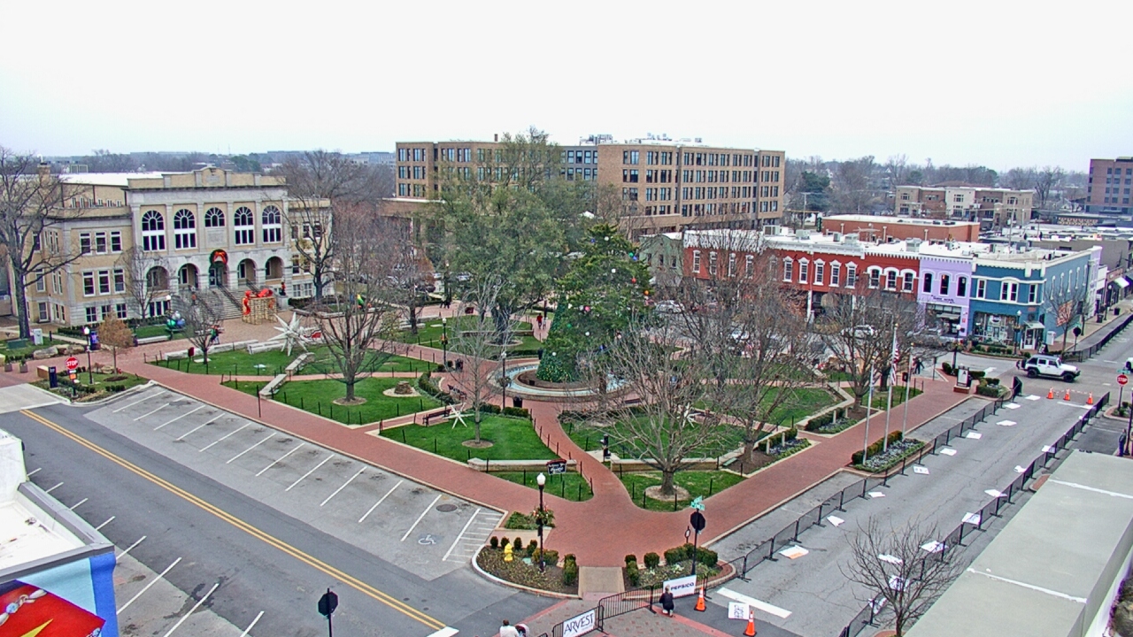 Thumbnail for current weather camera view from Walton�s 5 & 10 in Bentonville, Arkansas