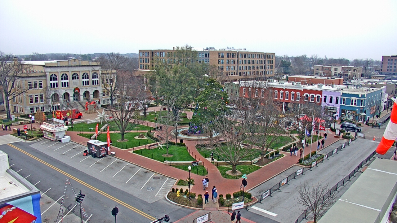 Thumbnail for current weather camera view from Walton�s 5 & 10 in Bentonville, Arkansas