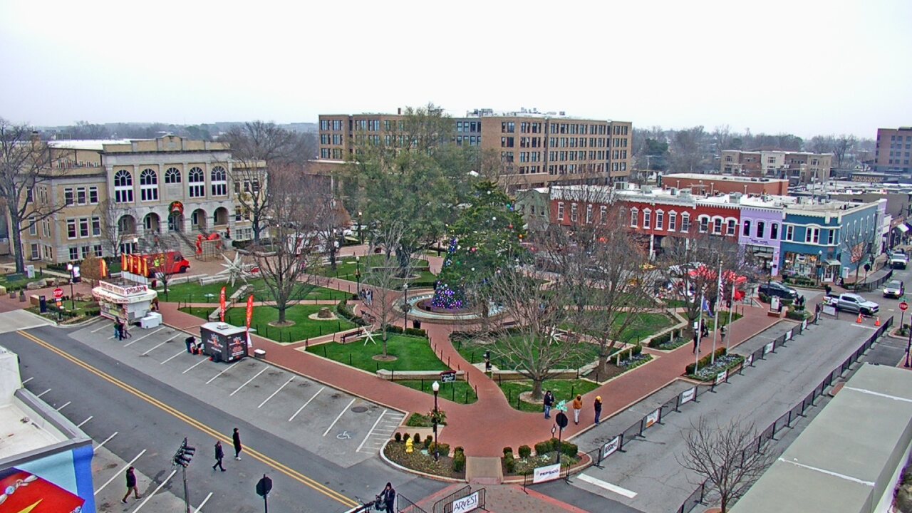 Thumbnail for current weather camera view from Walton�s 5 & 10 in Bentonville, Arkansas