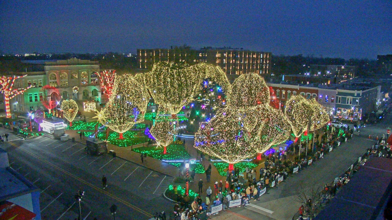 Thumbnail for current weather camera view from Walton�s 5 & 10 in Bentonville, Arkansas