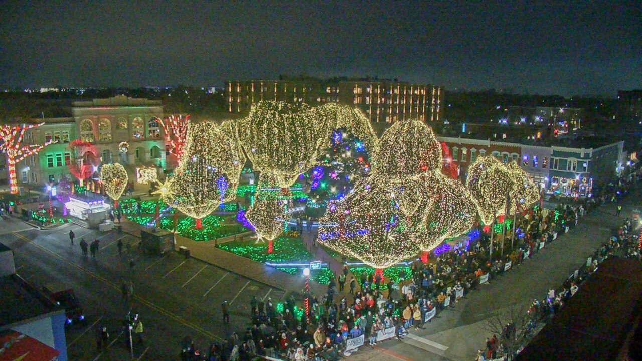 Thumbnail for current weather camera view from Walton�s 5 & 10 in Bentonville, Arkansas