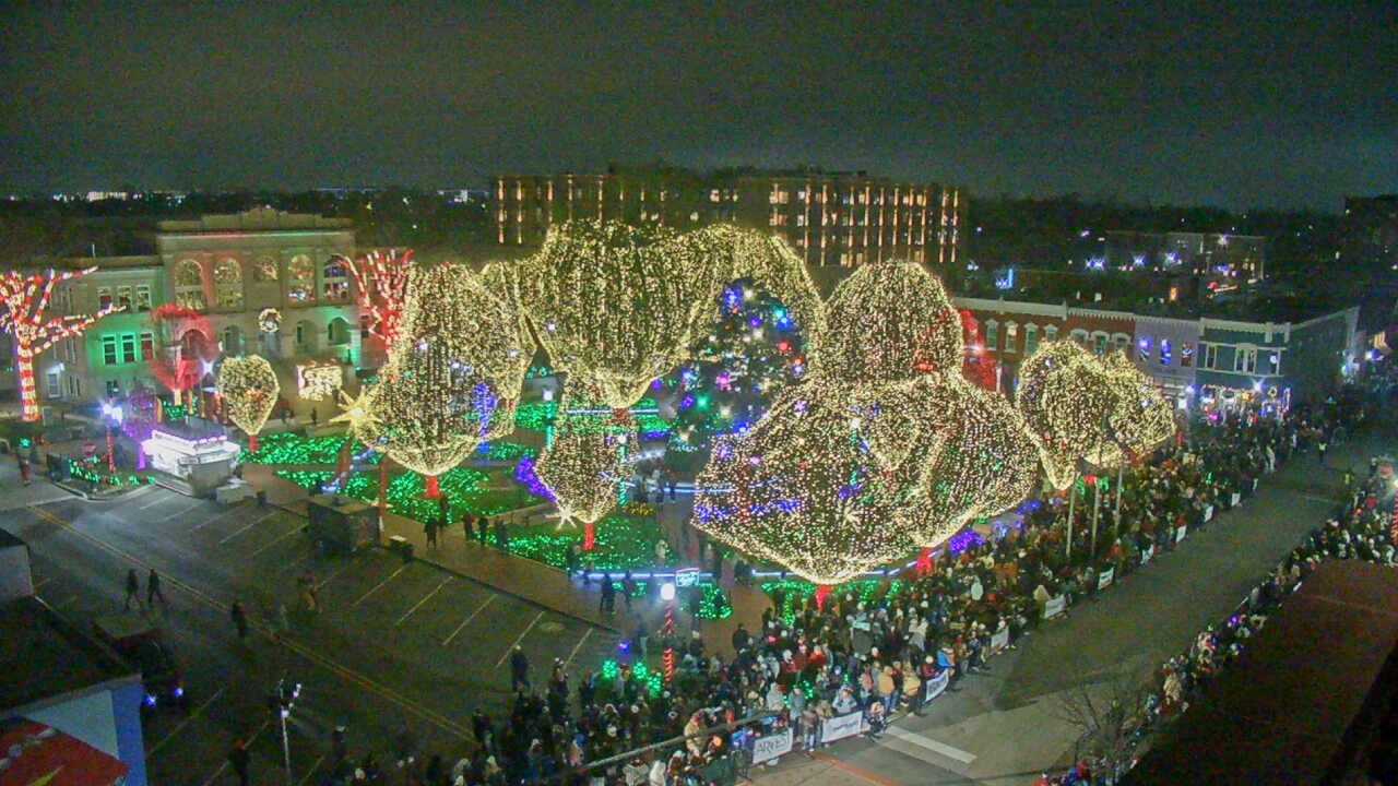 Thumbnail for current weather camera view from Walton�s 5 & 10 in Bentonville, Arkansas