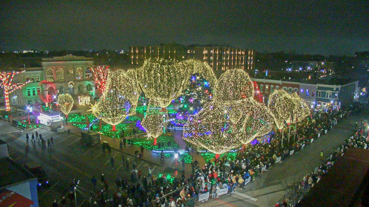 Thumbnail for current weather camera view from Walton�s 5 & 10 in Bentonville, Arkansas