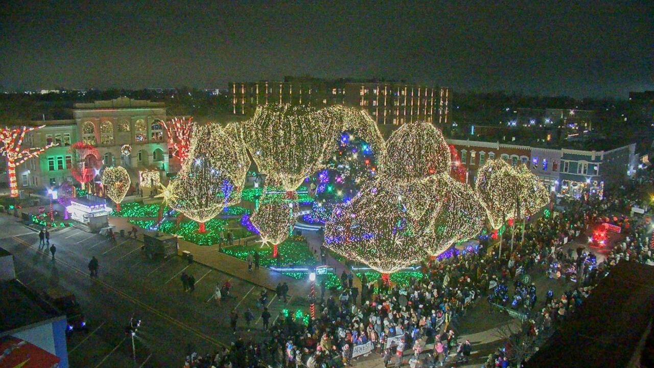 Thumbnail for current weather camera view from Walton�s 5 & 10 in Bentonville, Arkansas