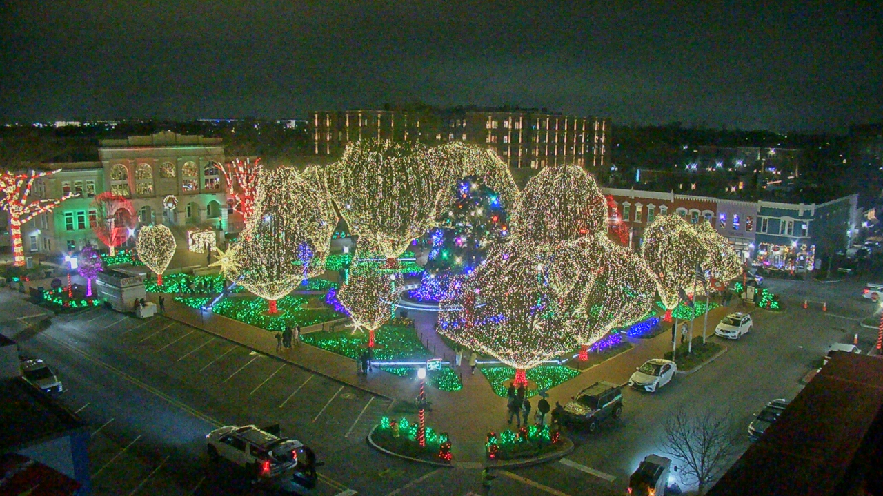 Thumbnail for current weather camera view from Walton�s 5 & 10 in Bentonville, Arkansas