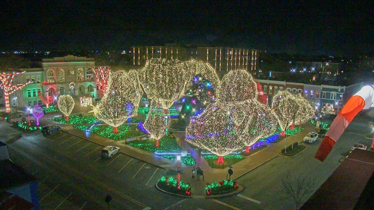 Thumbnail for current weather camera view from Walton�s 5 & 10 in Bentonville, Arkansas