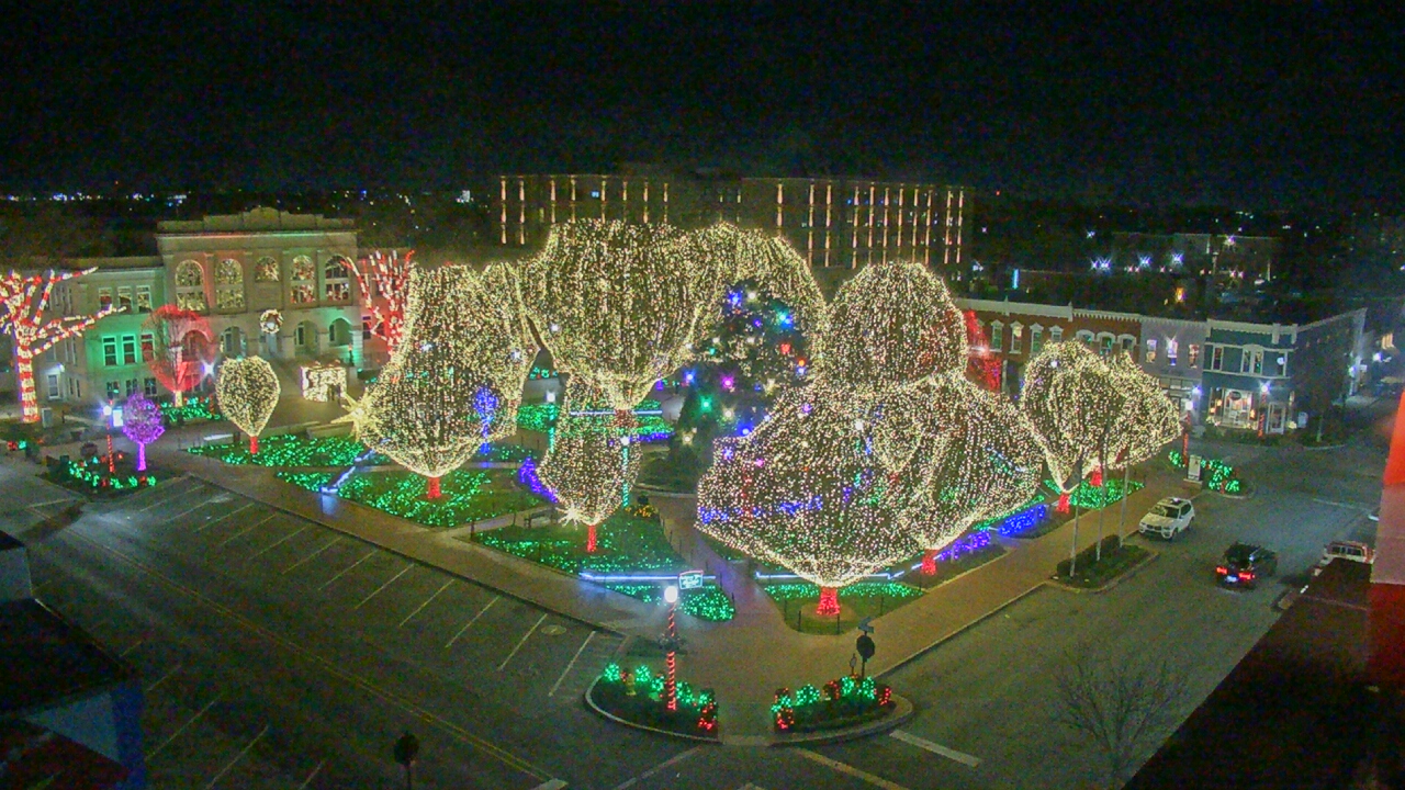 Thumbnail for current weather camera view from Walton�s 5 & 10 in Bentonville, Arkansas