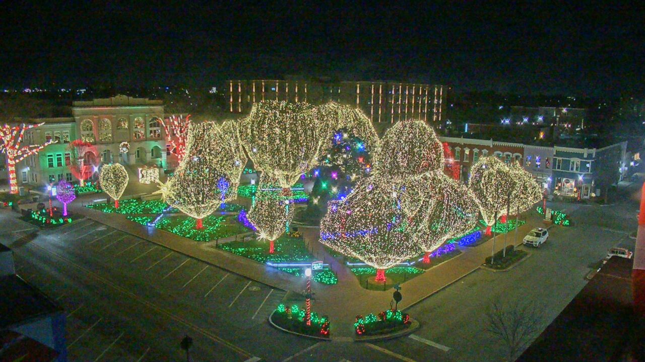 Thumbnail for current weather camera view from Walton�s 5 & 10 in Bentonville, Arkansas